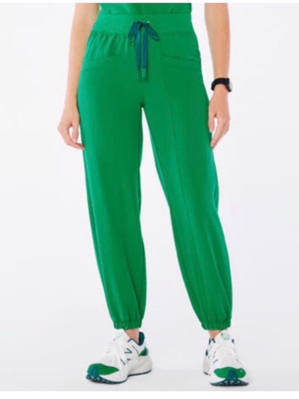 Figs Ballon Rio pants in Evergreen